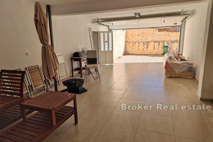 Nedaleko Rogoznice - Dům v blízkosti moře