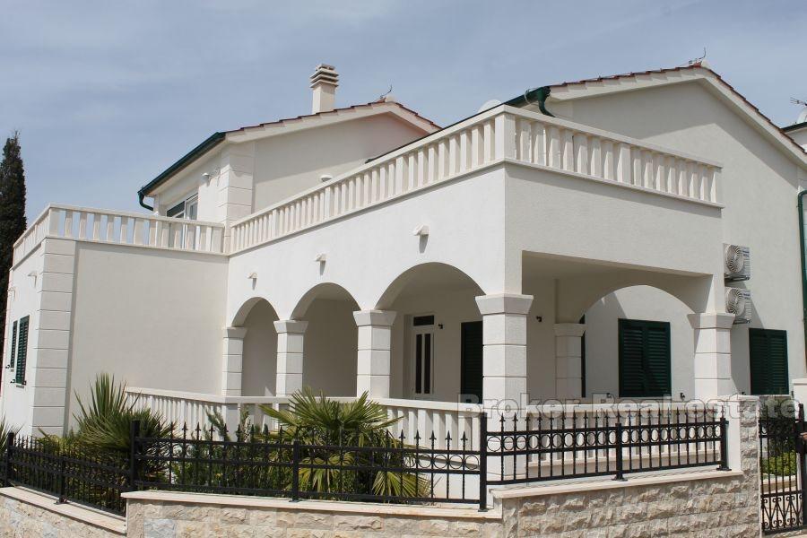 Rogoznica, nybyggt hus vid havet