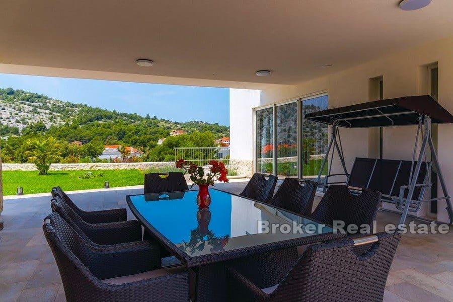 Rogoznica - Villa moderna con piscina e vista mare