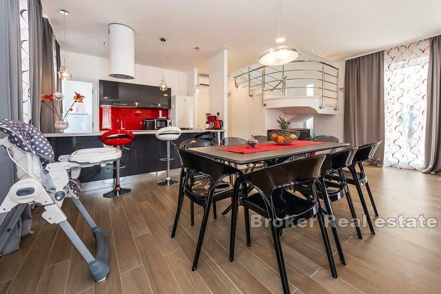 Rogoznica - Villa moderna con piscina e vista mare