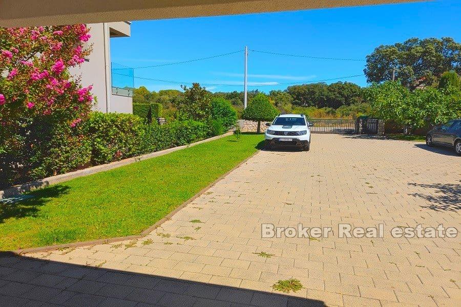 Zadar - Vila u prvome redu do mora