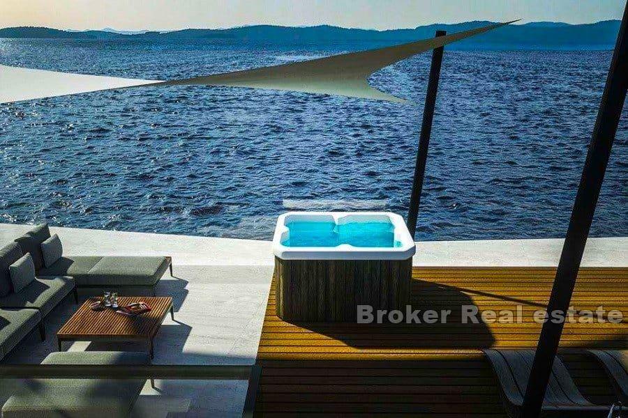 Zadar - Luxury villa in the first row to the sea