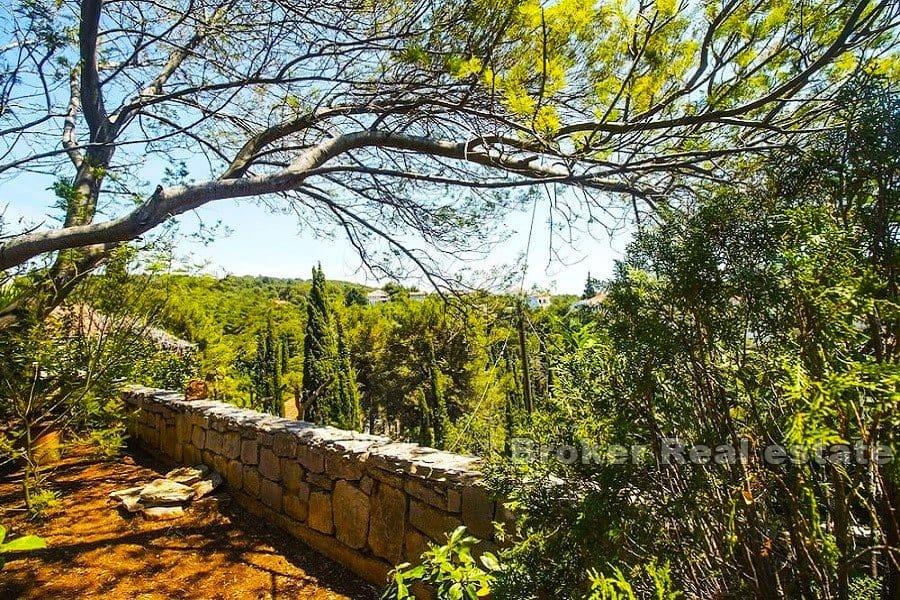 Solta - Terreno edificabile con vista mare