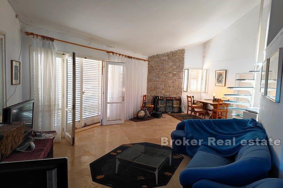 Brac - Maison première rangée de la mer