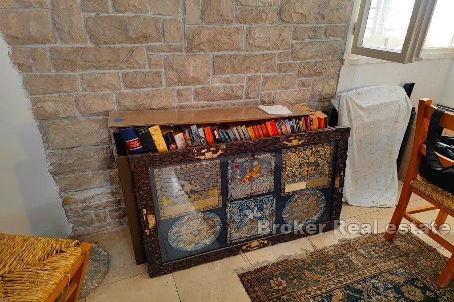 Brac - Maison première rangée de la mer