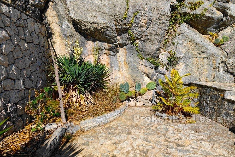 Omis - Kamienne domy z widokiem na morze