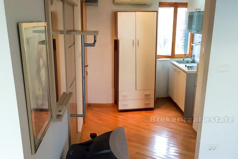 Split, Center, studio apartment by the sea