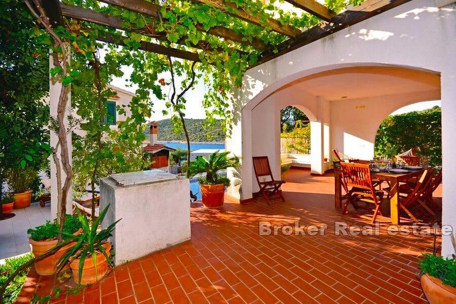 Rogoznica - Apartmánový dom s bazénom