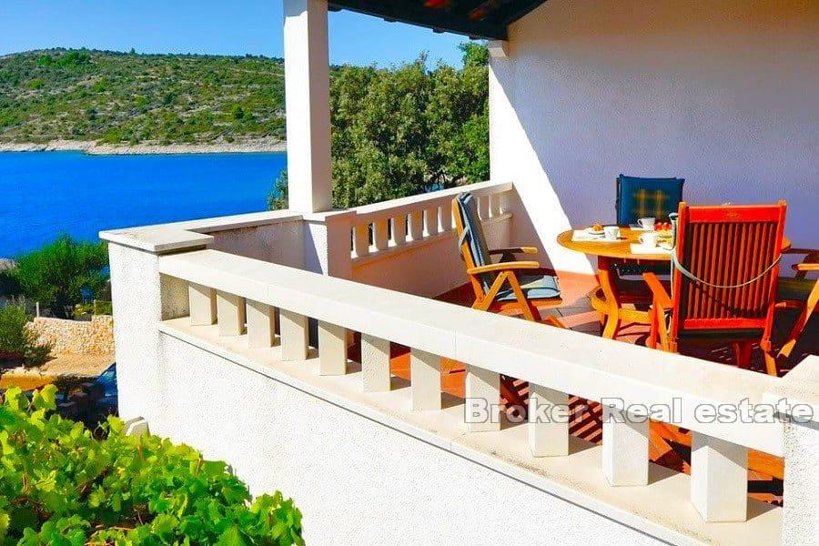 Rogoznica - Apartmánový dom s bazénom