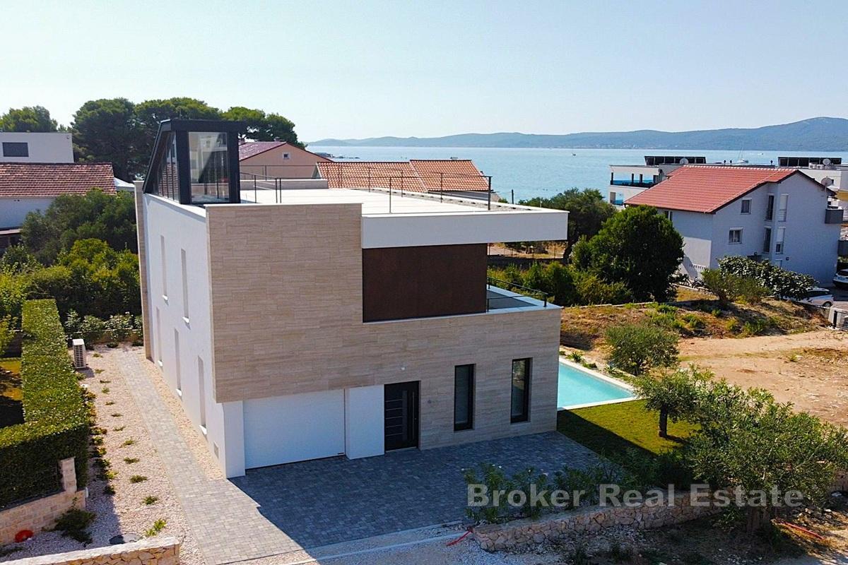 Zadar - Villa neuve avec piscine et vue mer