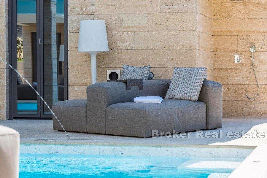 Zadar - Luxury villa first row to the sea and beach