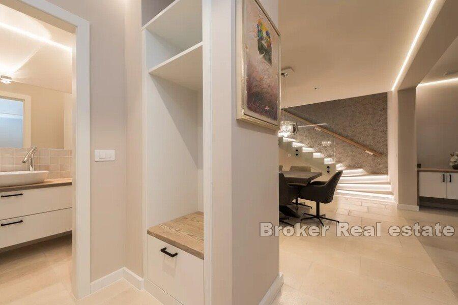 Zadar - Luxury villa first row to the sea and beach