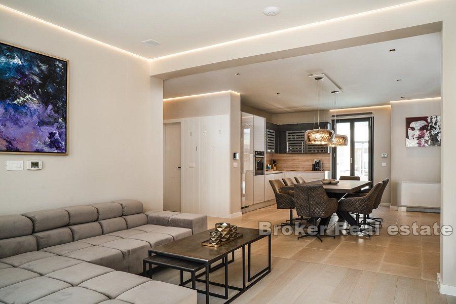 Zadar - Luxury villa first row to the sea and beach