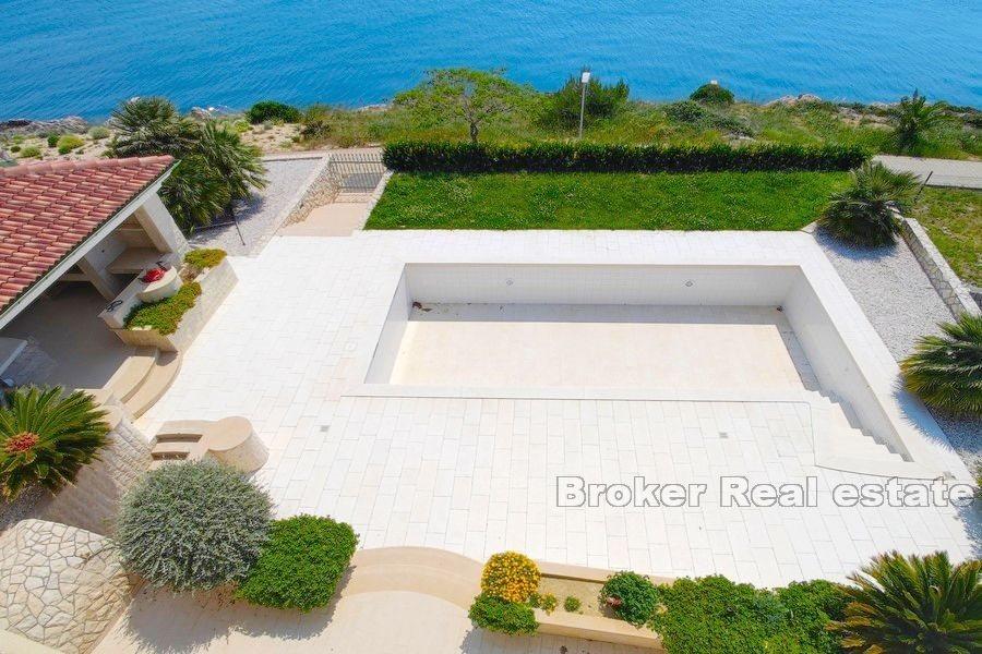 Island of Pag - Apartment by the sea and the beach