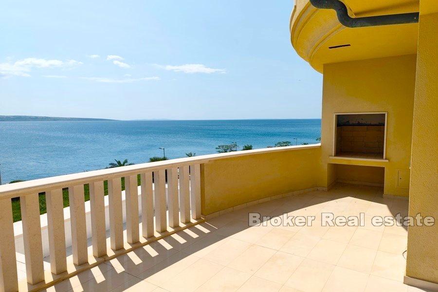 Island of Pag - Apartment by the sea and the beach