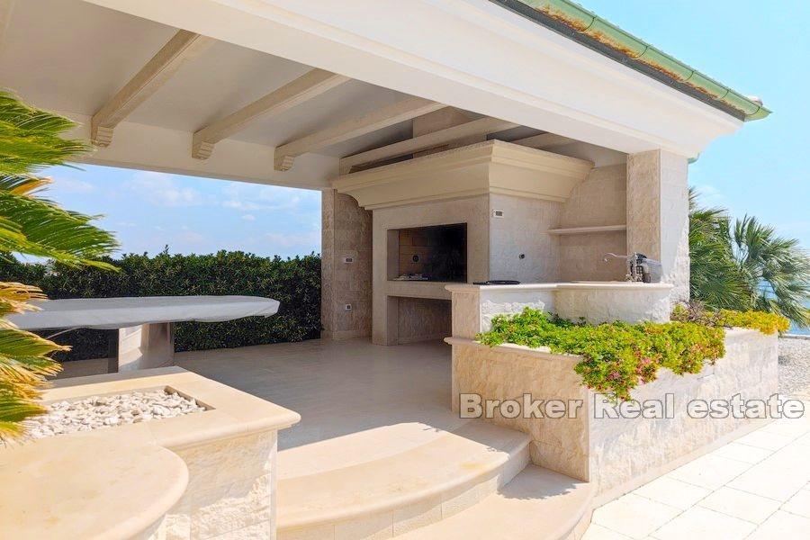 Island of Pag - Apartment by the sea and the beach