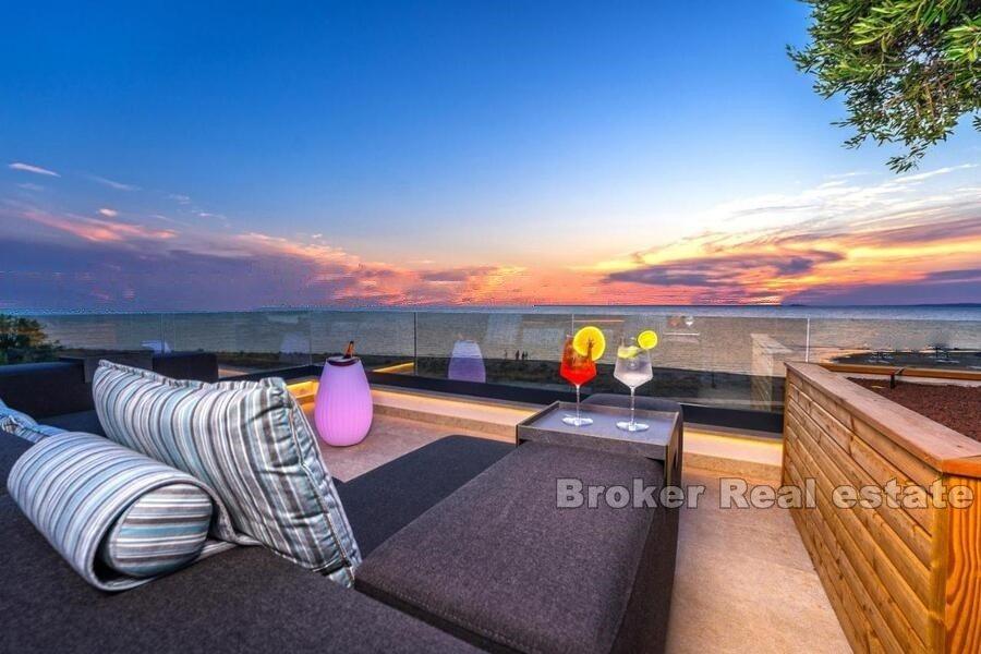 Zadar - Moderní vila v první řadě k moři