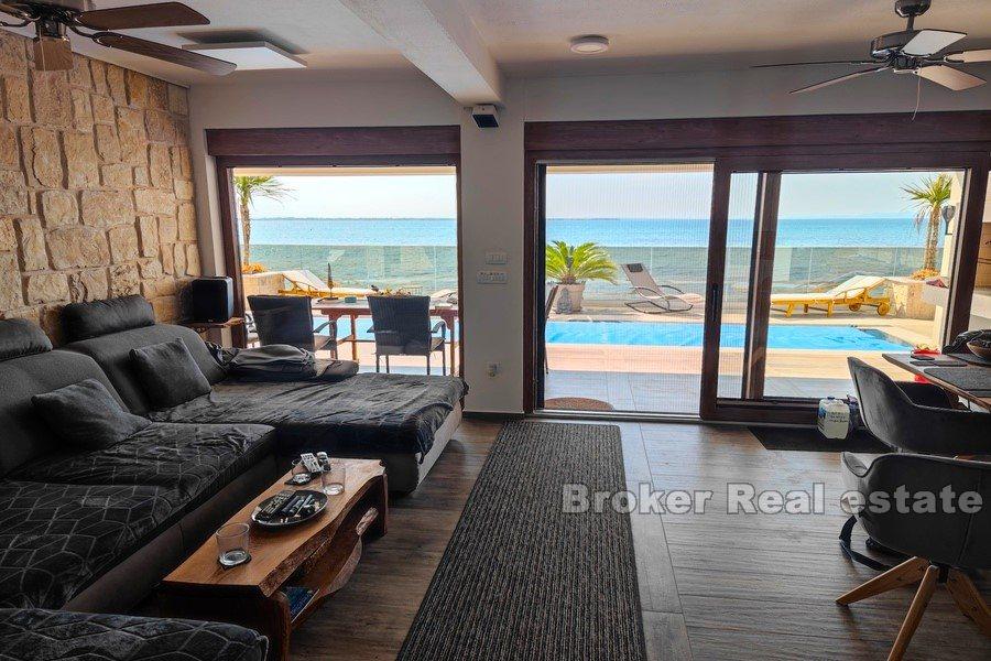 Zadar - Nowa willa, pierwszy rząd do morza i plaży