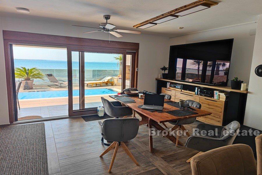 Zadar - Nowa willa, pierwszy rząd do morza i plaży