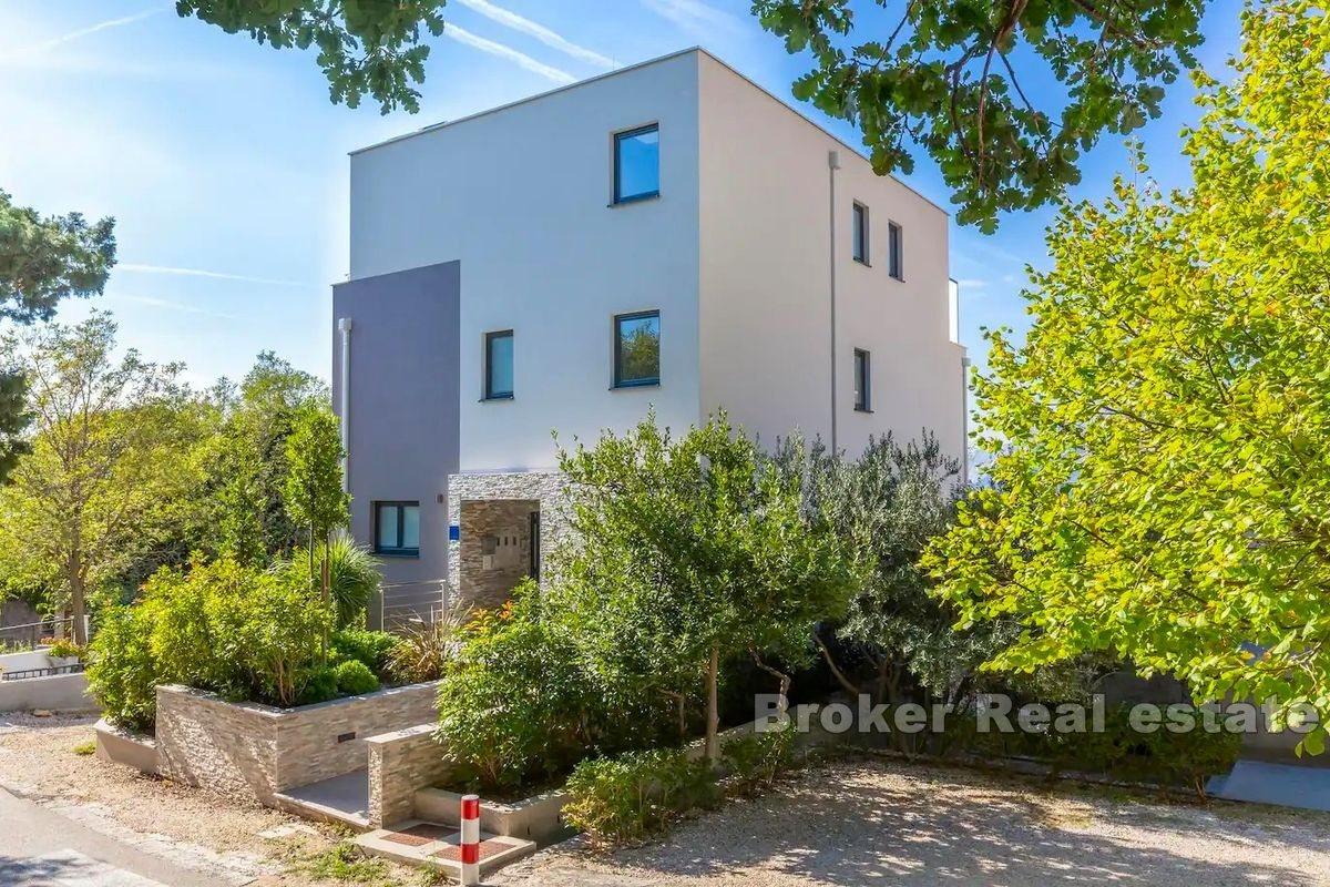 Makarska - Villa med utsikt over havet og fjellene