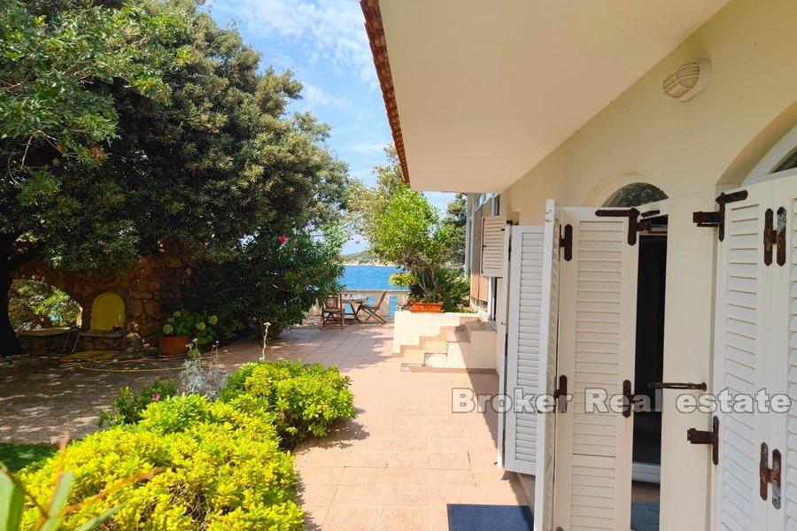 Zadar - Maison au premier rang en bord de mer