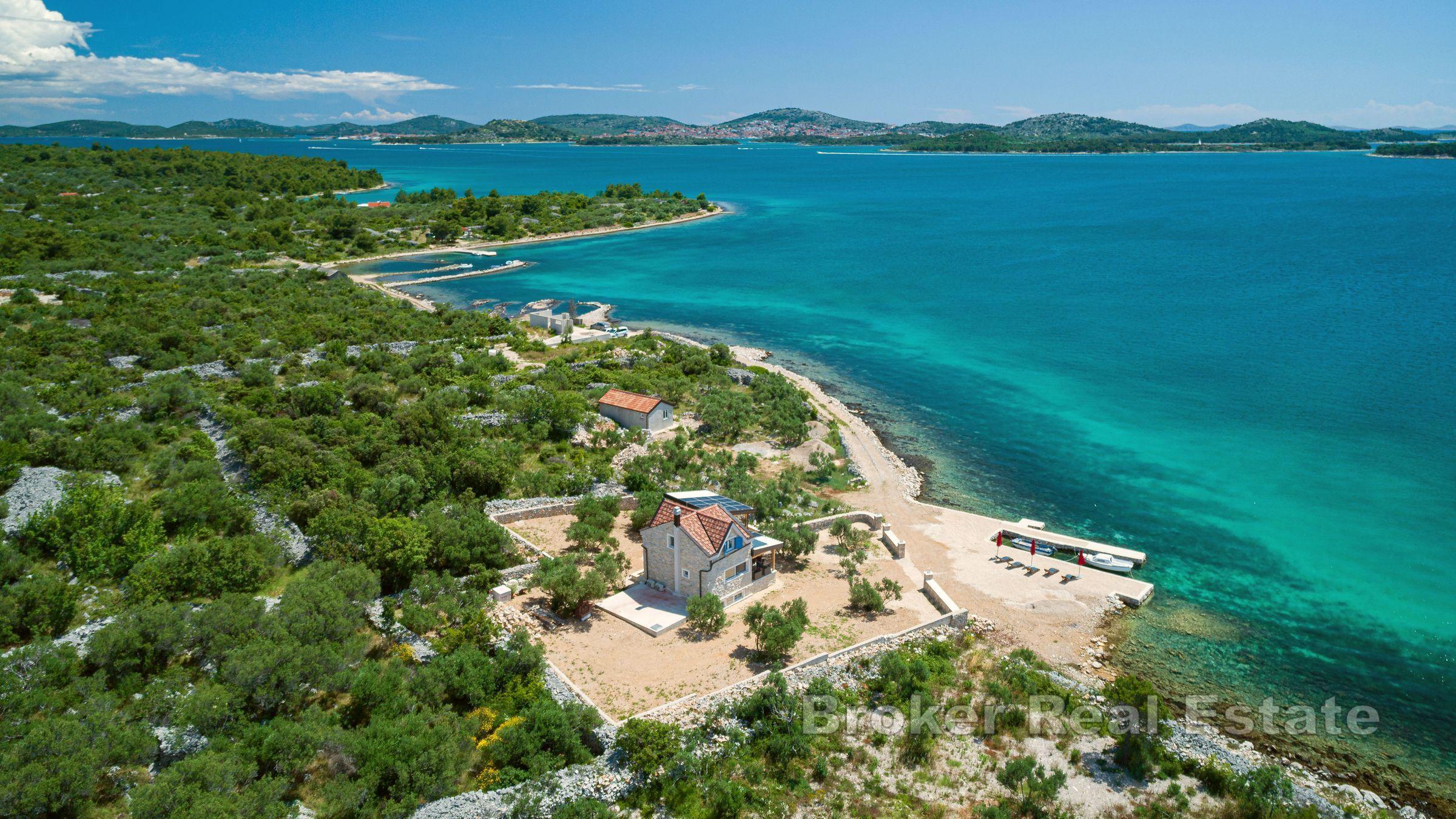 Šibenik - hus på stranden