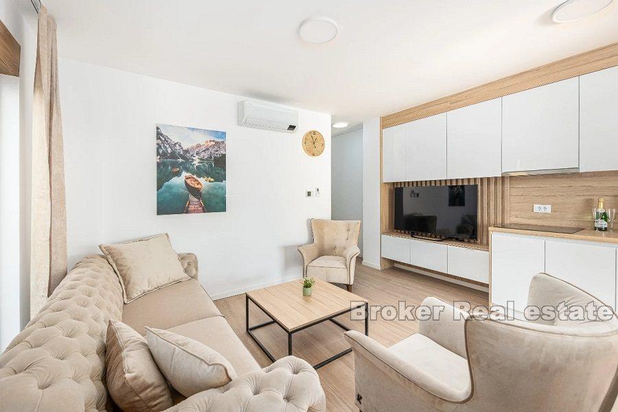 Island of Pag - Leilighet med basseng, første rad til sjøen