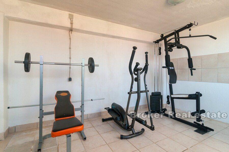 Île de Ciovo - Maison avec piscine au premier rang de la mer