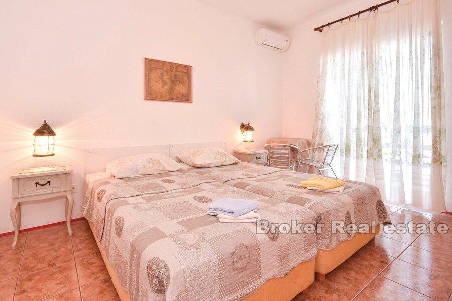 Île de Ciovo - Maison avec piscine au premier rang de la mer