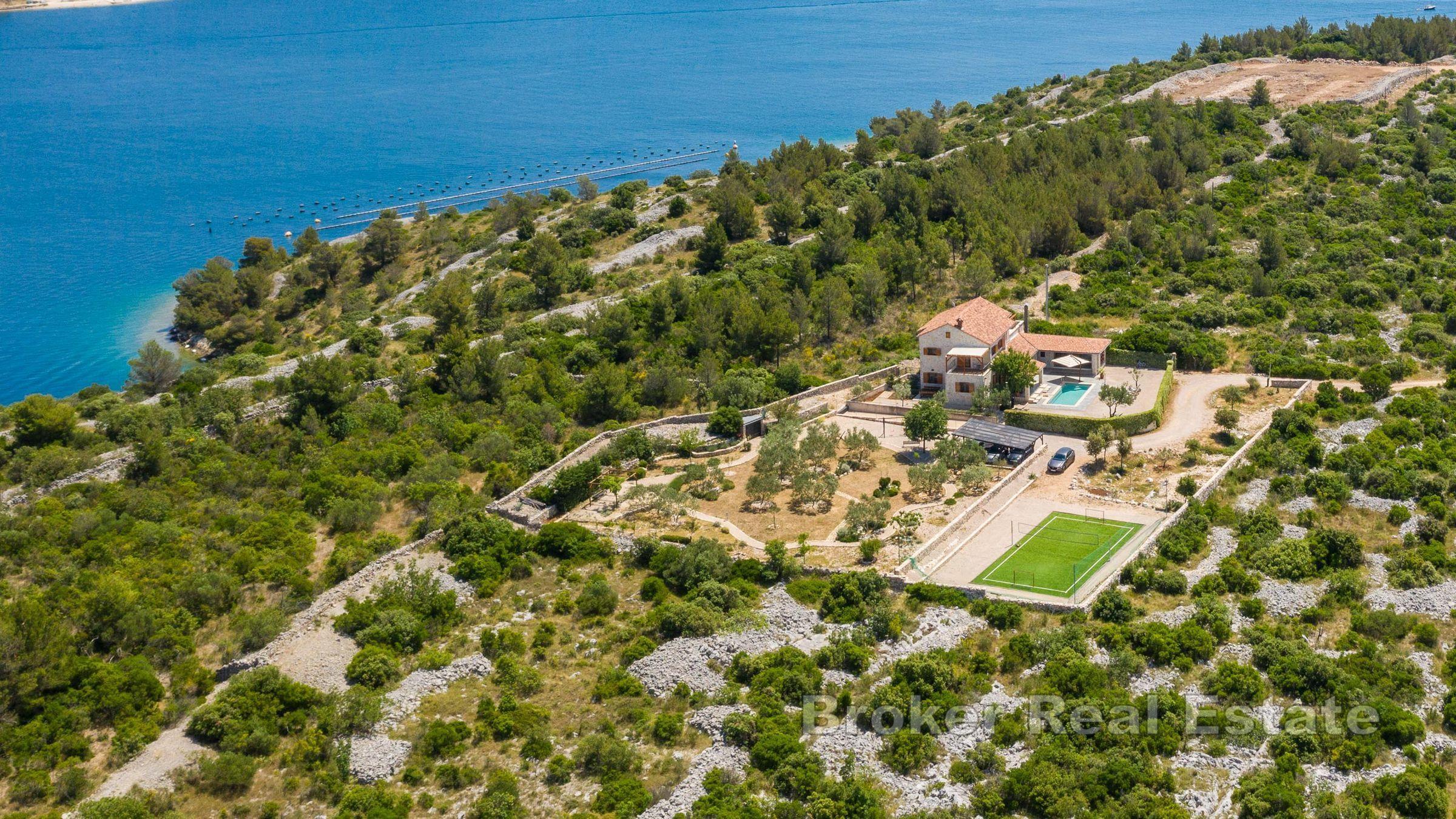 Šibenik - Kamienna willa z widokiem na morze i przyrodę