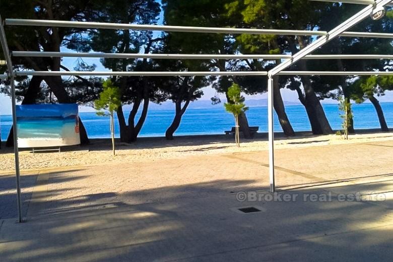 Makarska, restauracja nad morzem