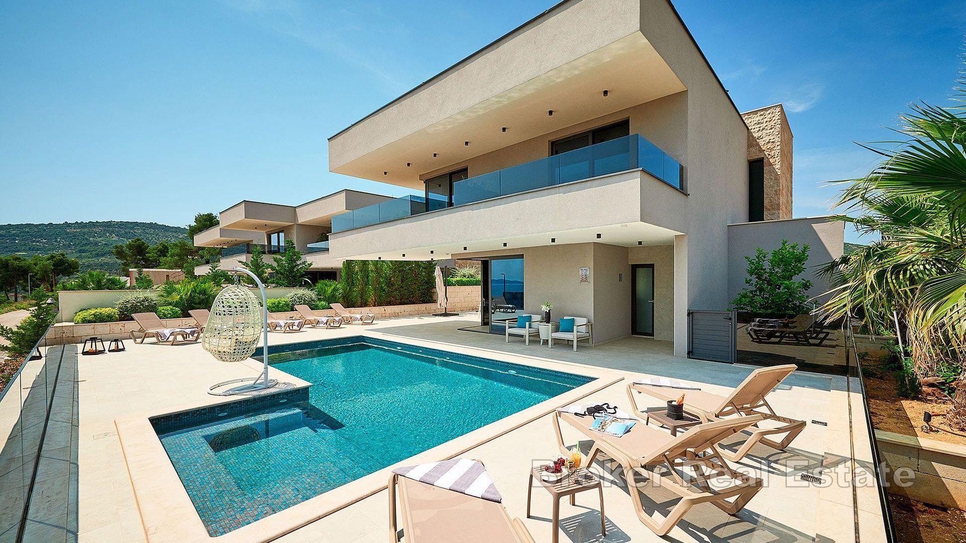 Trogir - Luksusowe wille z basenami i panoramicznym widokiem na morze