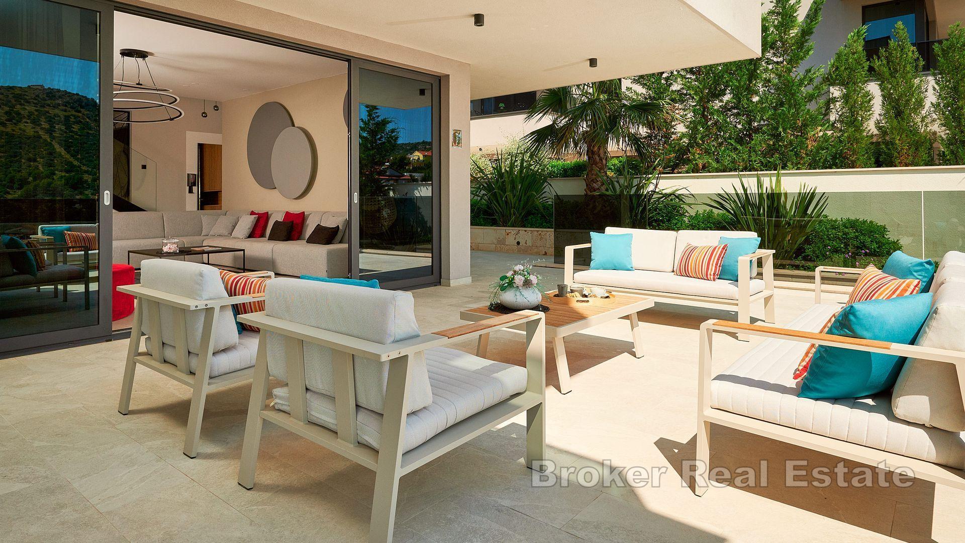 Trogir - Luksusvillaer med svømmebasseng og panoramautsikt over havet