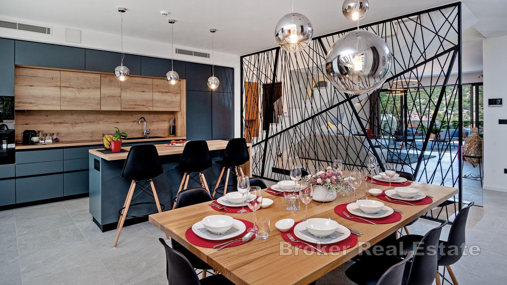 Trogir - Luksusvillaer med svømmebasseng og panoramautsikt over havet