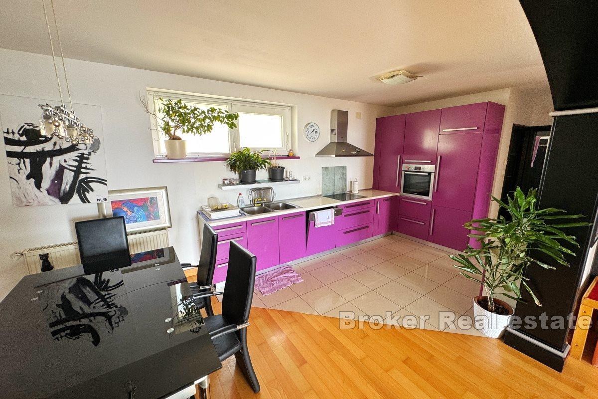 Brač - Stone house first row to the sea