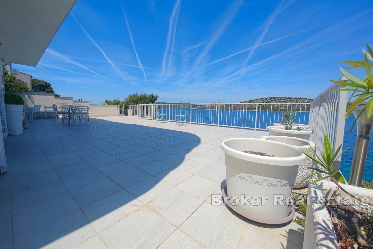 Primošten - dom pri mori a pláži