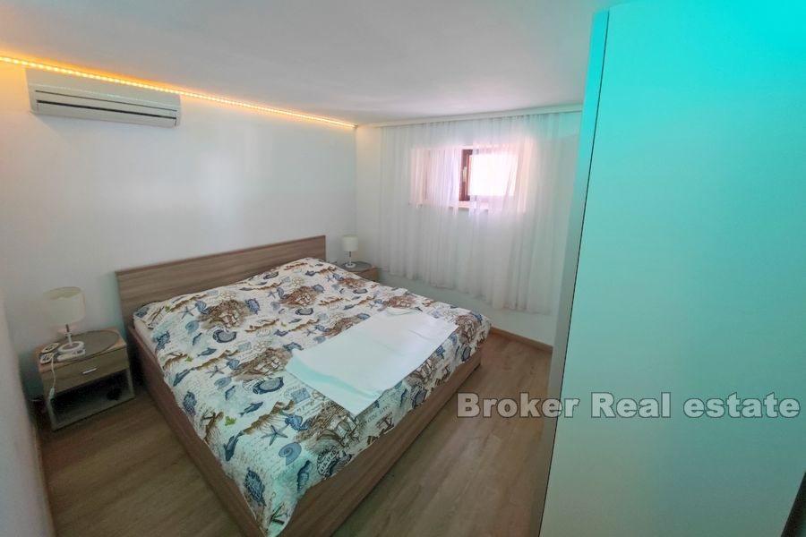 Dom w pierwszym rzędzie od morza i plaży