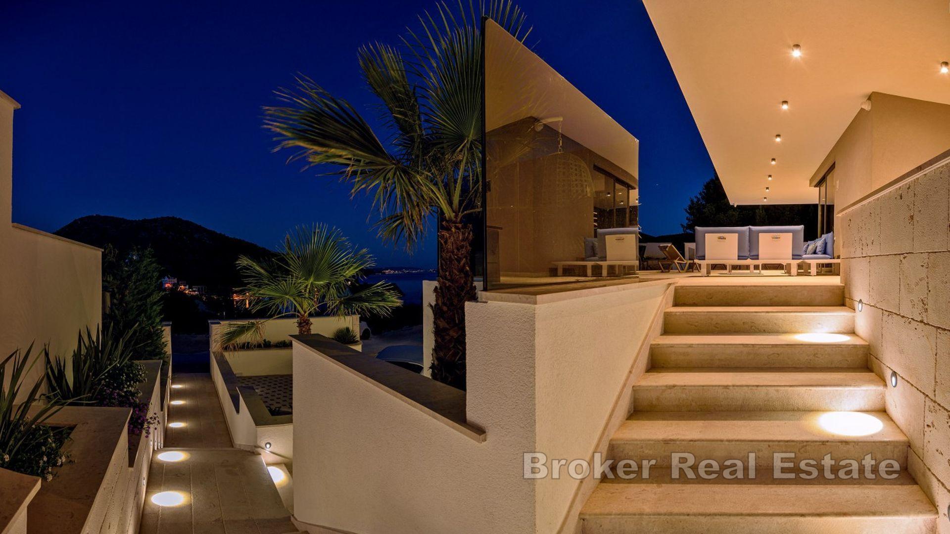 Villa di lusso con piscina