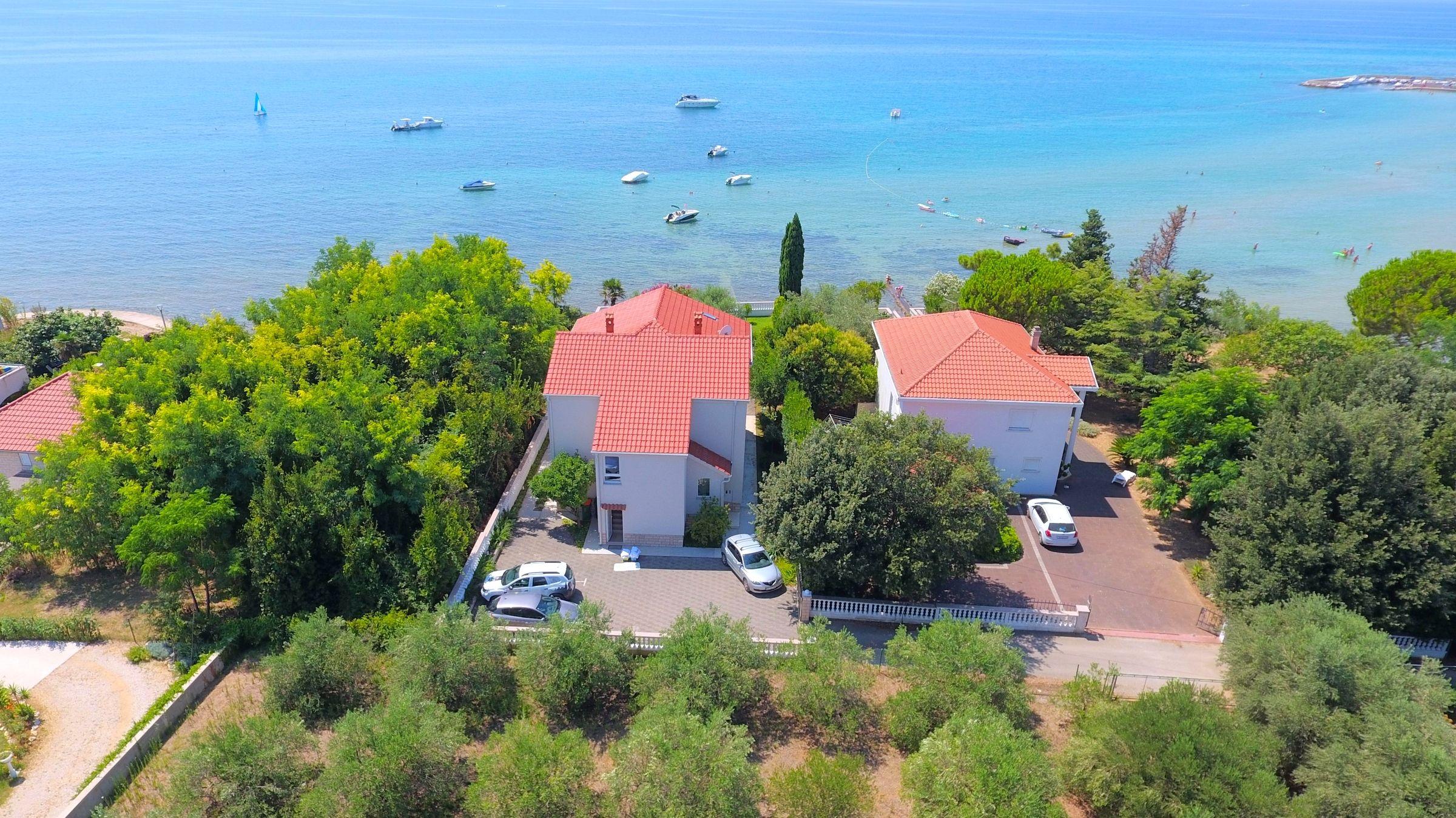 Maison au premier rang de la plage