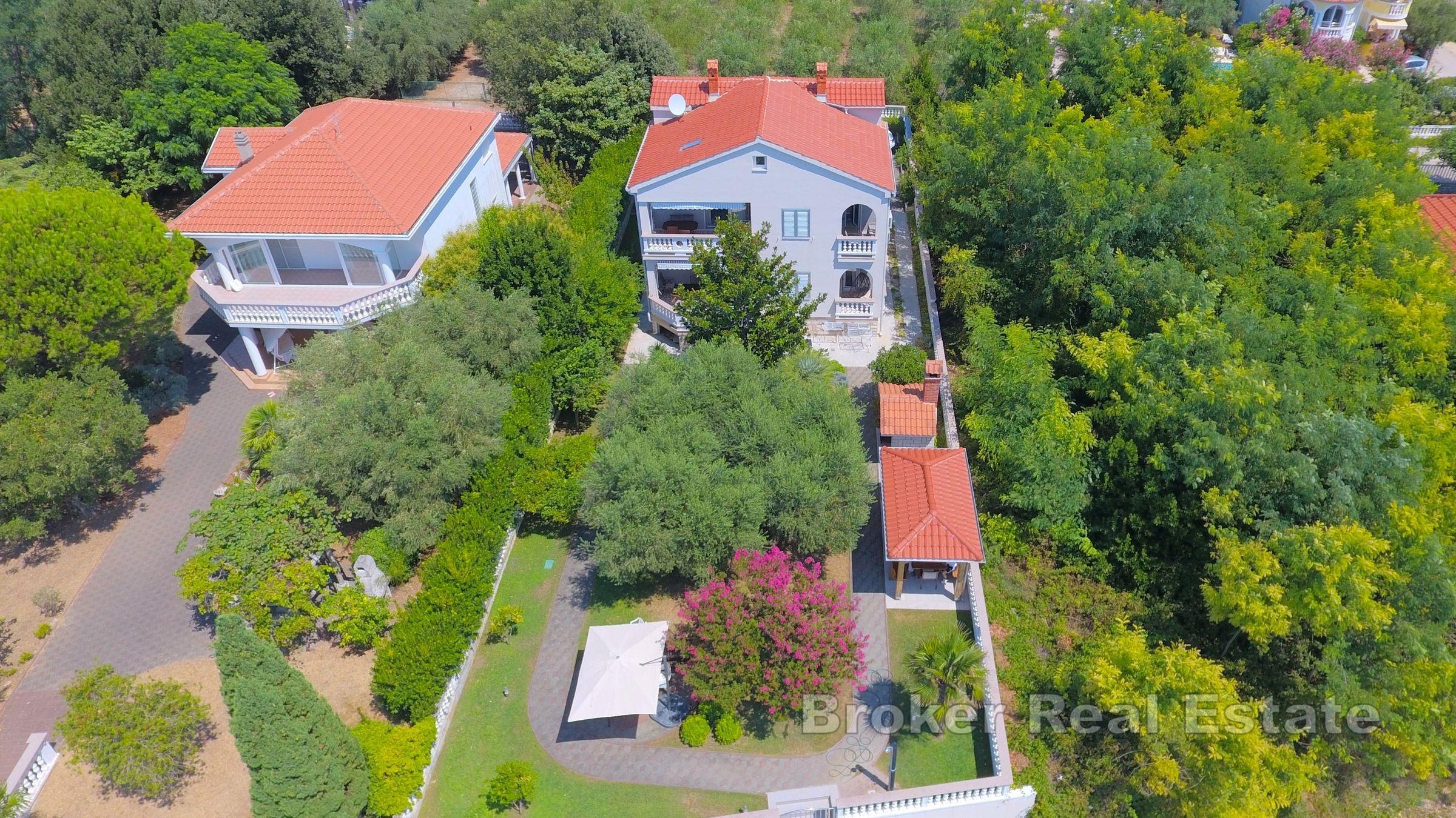 Maison au premier rang de la plage