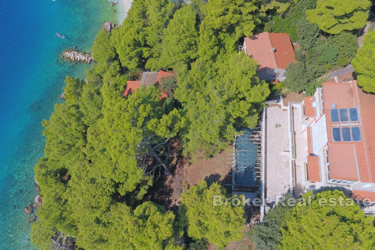 Apartment house by the beach