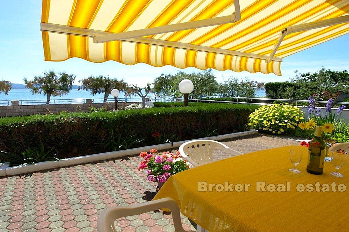 House by the sea and the beach in a prestigious location in Zadar