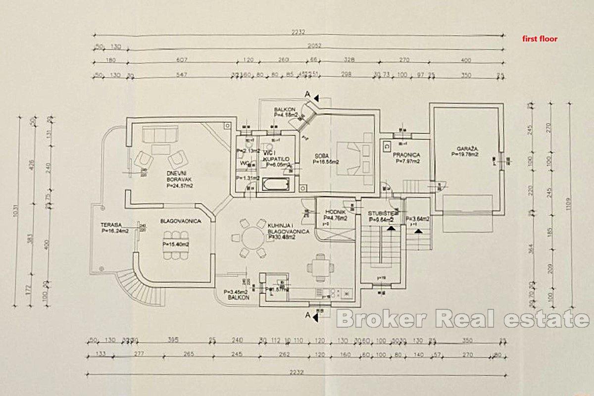 House by the sea and the beach in a prestigious location in Zadar