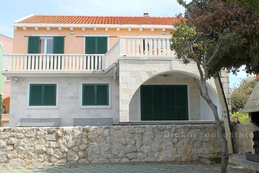 Zadar, novoizgrađena vila