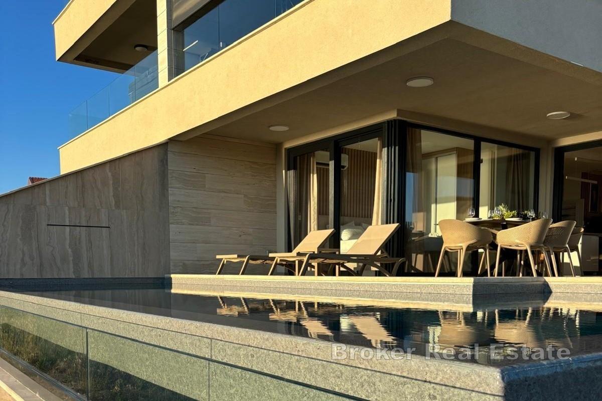 Moderní apartmán v první řadě u moře