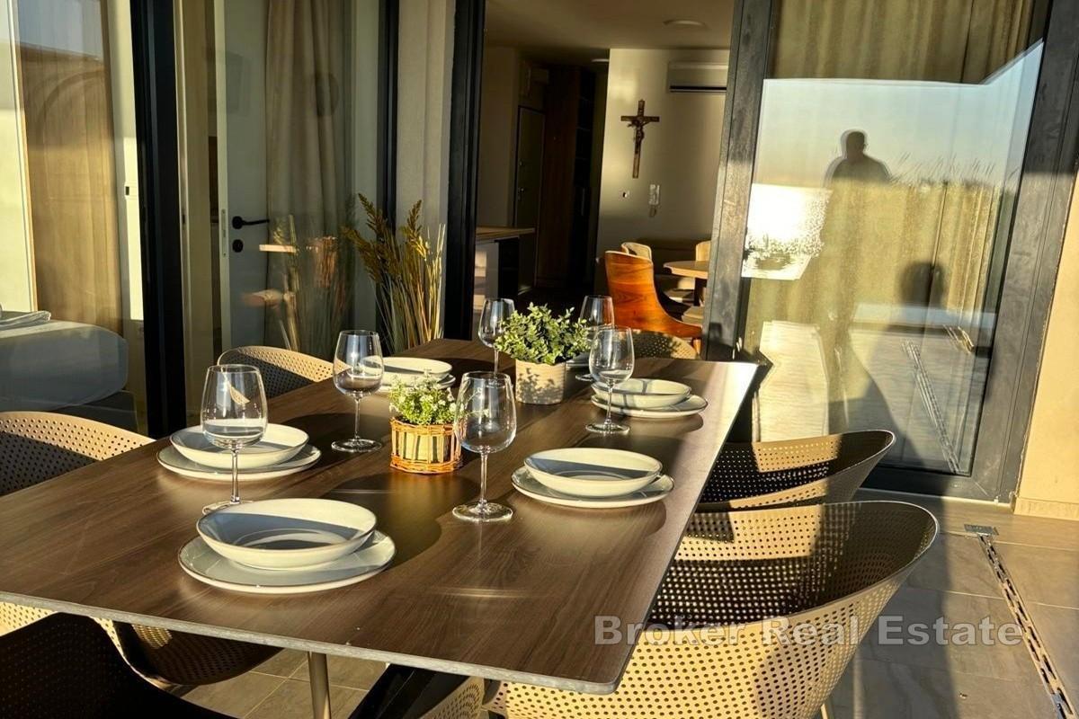 Moderní apartmán v první řadě u moře