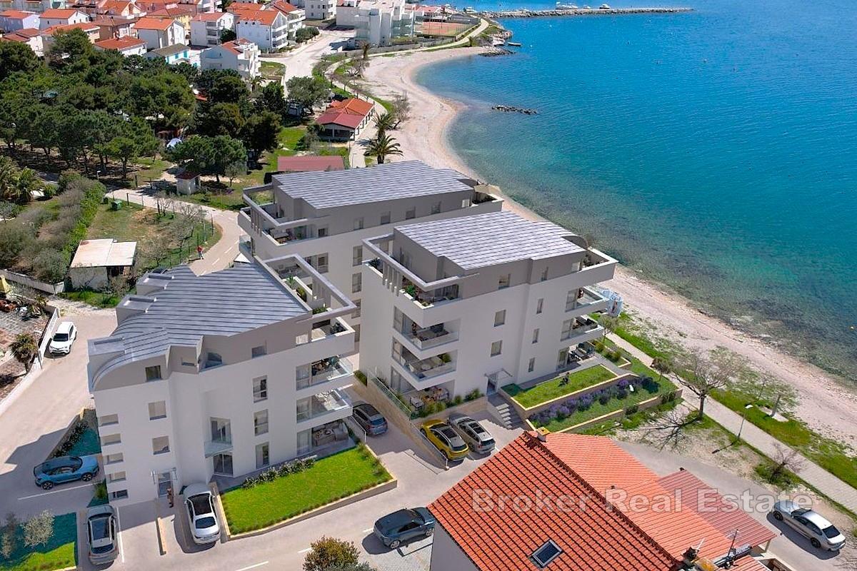 Novi apartmani uz more i plažu