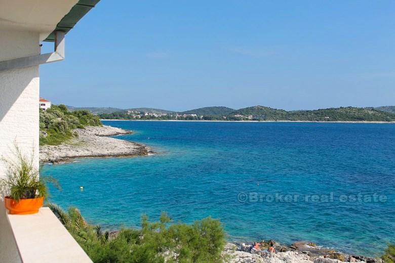 Rogoznica, uroczy dom nad morzem