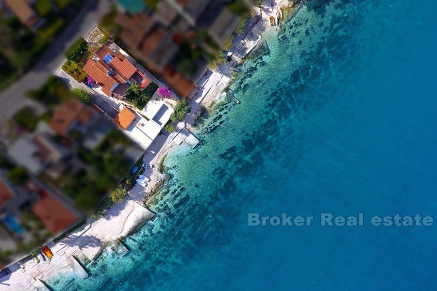 Остров Чиово - Дом в первом ряду от моря с прямым выходом на пляж