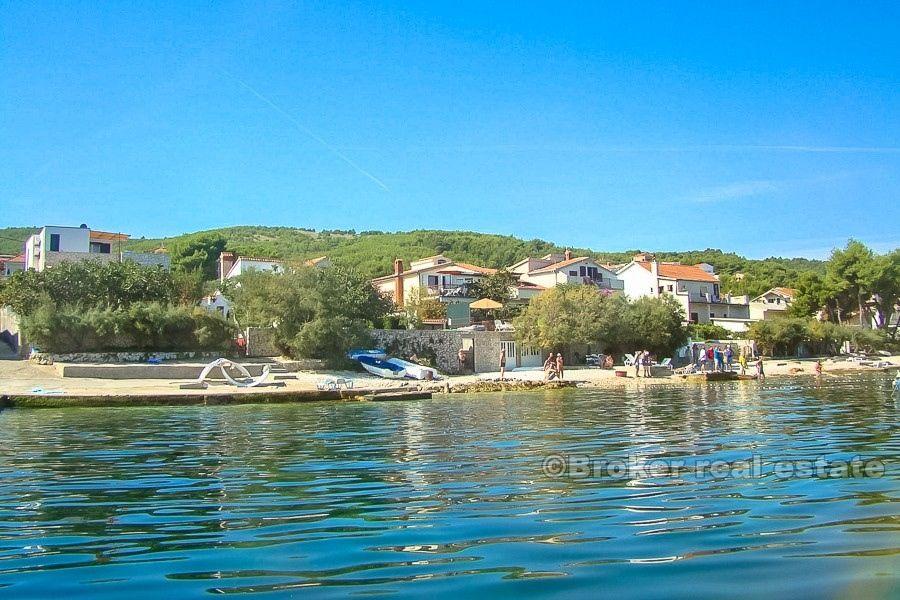 Остров Чиово - Дом в первом ряду от моря с прямым выходом на пляж